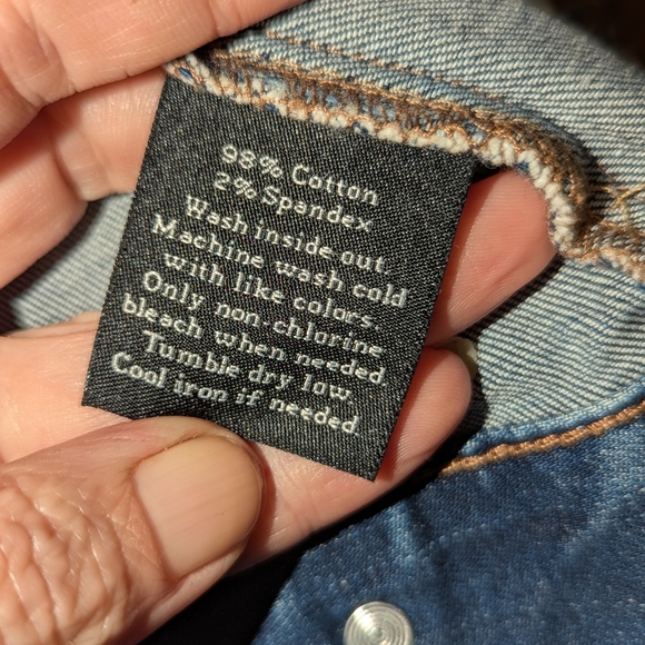 Rock & Republic Gray Denim Jacket for Effortless Style - Picture 9 of 12